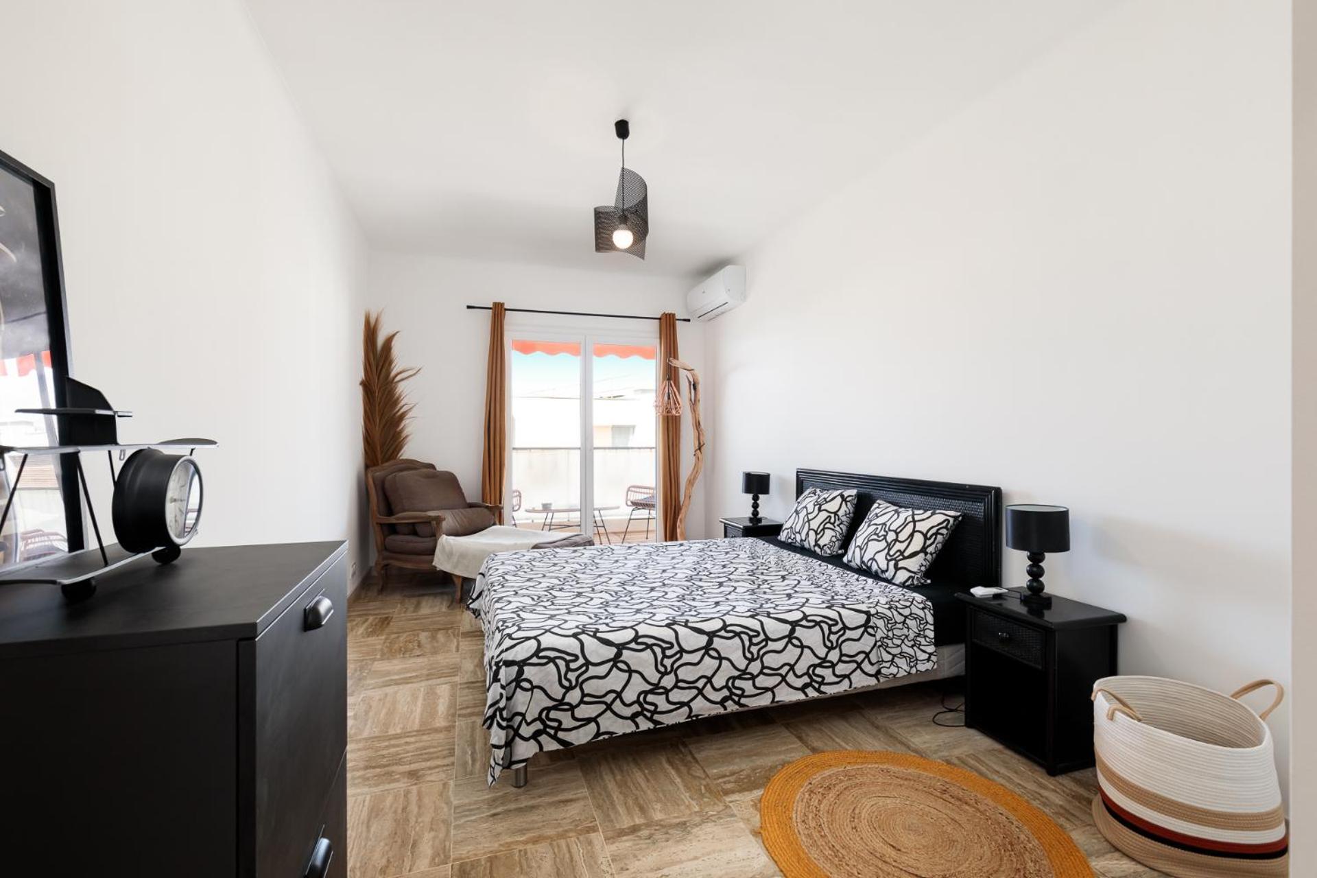 Spacieux Appartement De 114 M2 A 5 Min Des Plages - Proximite Tous Commerces Et Transports Αντίμπ Εξωτερικό φωτογραφία